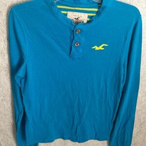 Hollister Henley Long Sleeve Blue Shirt with yellow seagull Logo Mens small EUC